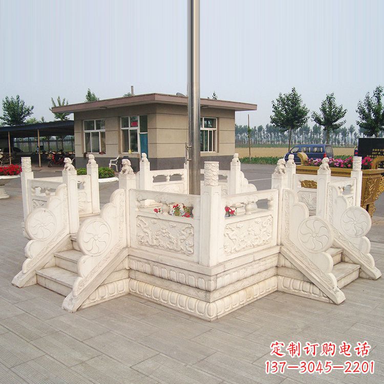 信阳学校校园芝麻白广场升旗台