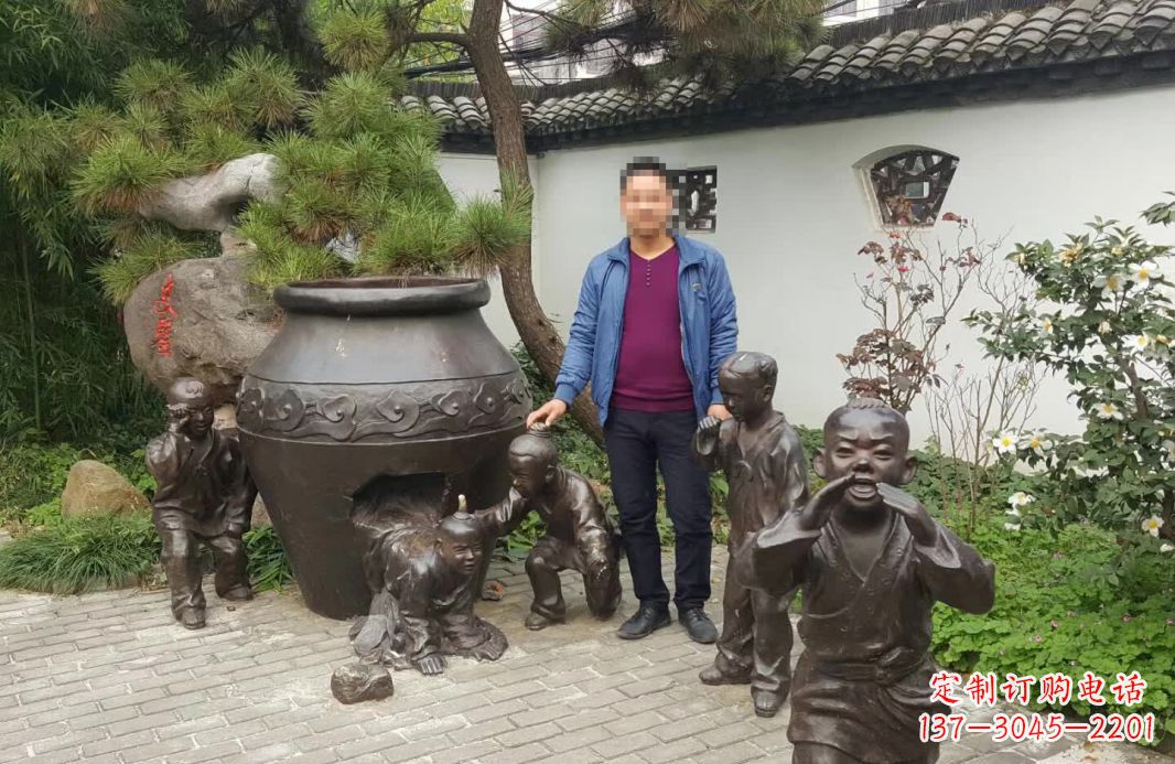 信阳园林司马光砸缸铜雕