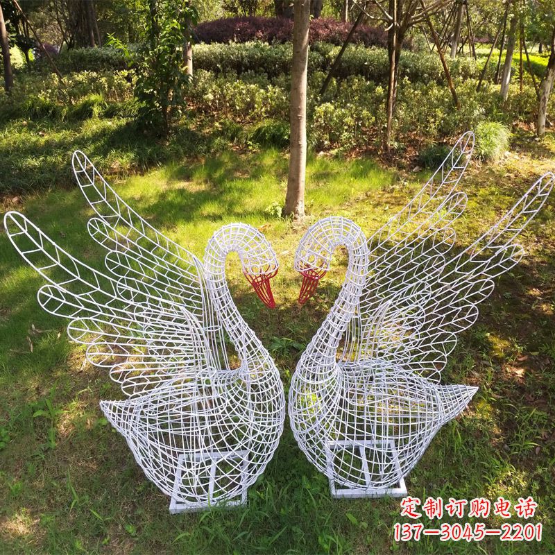 信阳展翅天鹅公园绿地铁艺动物摆件