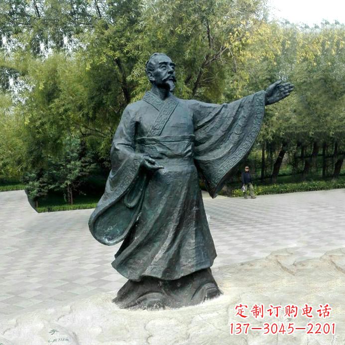 信阳中国历史名人战国时期儒家学派的代表人物荀子铜雕像