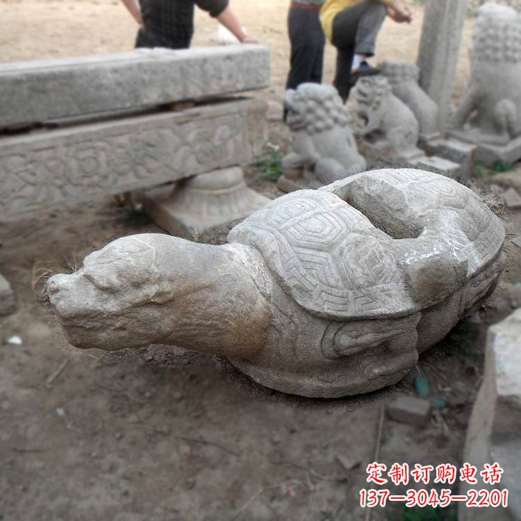 信阳朱雀站在赑屃上的石雕