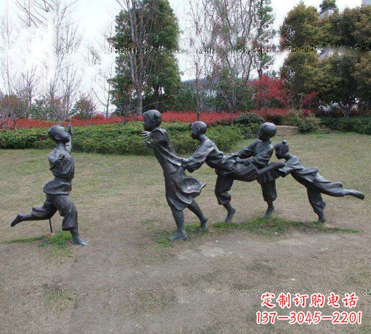 信阳铸铜老鹰捉小鸡儿童雕塑