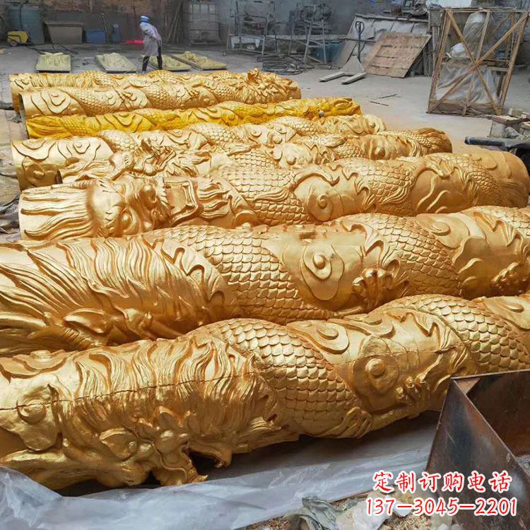 信阳铸铜龙柱