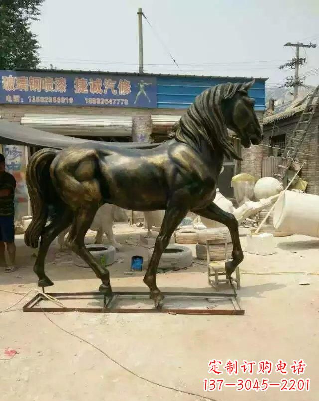 信阳铸铜马雕塑