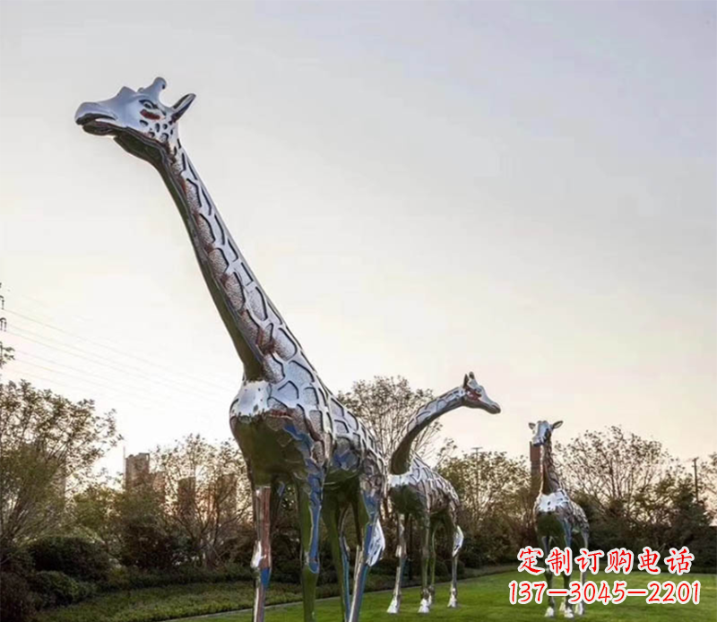 信阳不锈钢长颈鹿雕塑