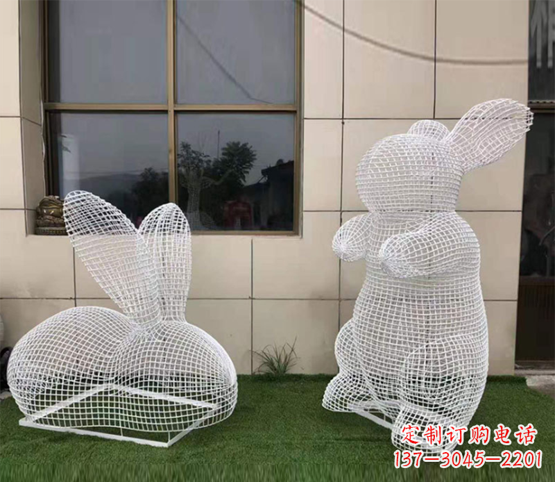 信阳镂空不锈钢兔子雕塑